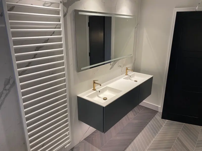 Completed bathroom installation by C Hobbs Plumbing and Heating in Buckinghamshire: tiling, sanitaryware and fitted brassware