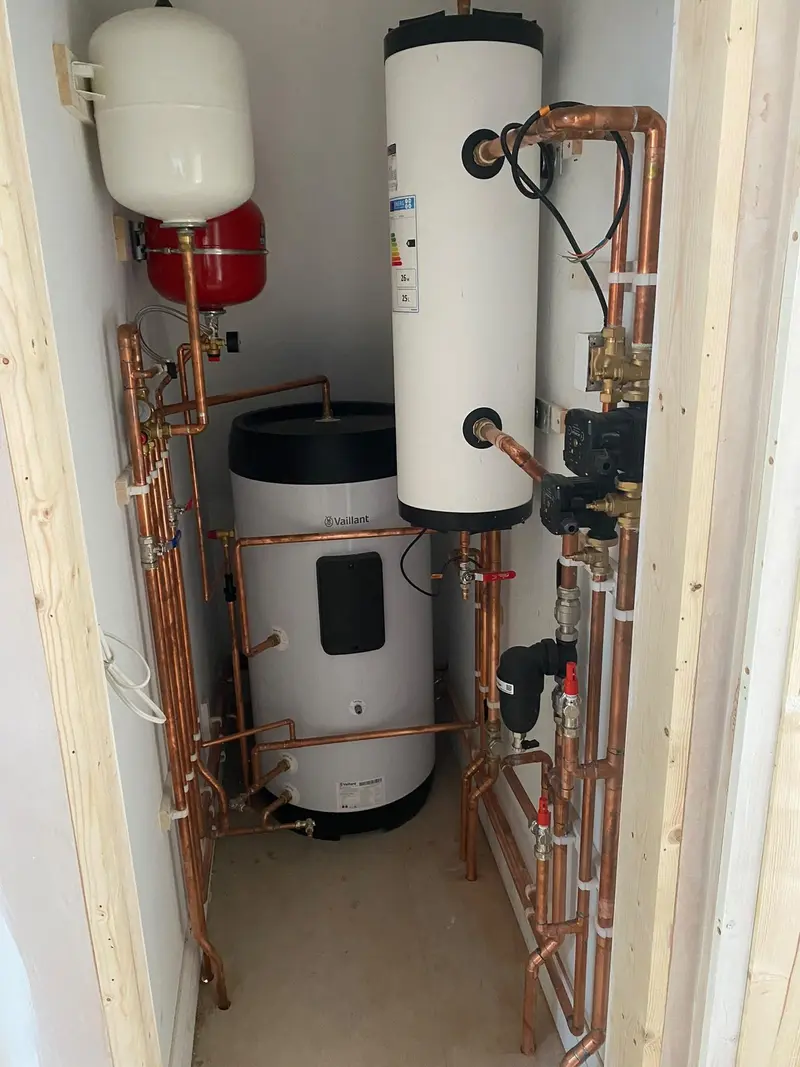 Vaillant cylinder and buffer tank heating installation by C Hobbs Plumbing and Heating in Luton