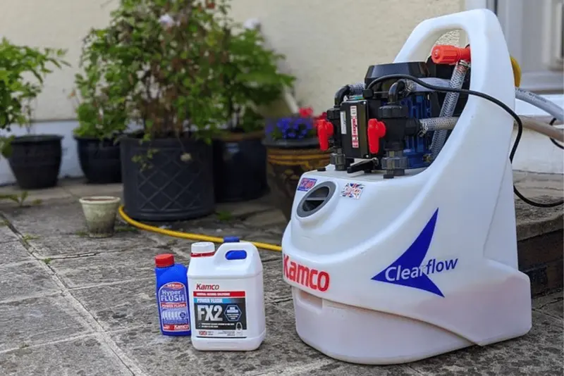 Kamco Clearflow power flushing machine and central heating cleansing chemicals used by C Hobbs Plumbing and Heating